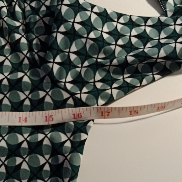 EUC Max Studio Green Ruch Tie Front Geometric Print  Dress Sz M - Picture 8 of 10